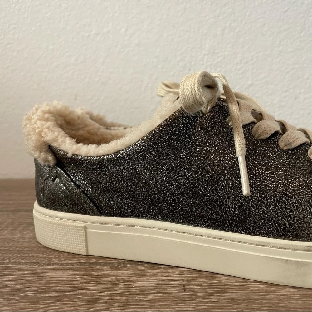FRYE Ivy Shearling Low Lace In Anthracite, Size 8.5